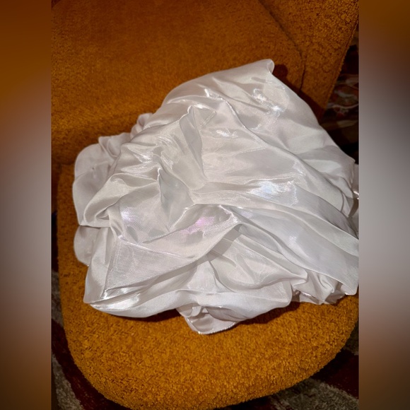 BNIP One Pair Add on Shiny Organza Puff Sleeves -Hook and loop to secure - Picture 5 of 8